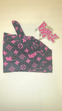 Load and play video in Gallery viewer, Black and Pink Bratz scrub cap with matching badge
